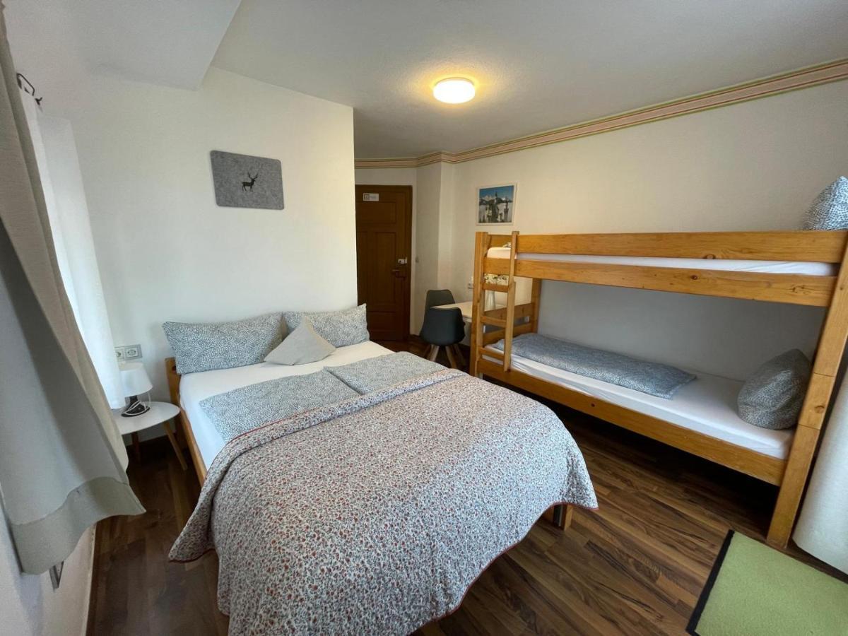 House La Neuschwanstein Blick - Budget City Hotel Fussen Exterior photo