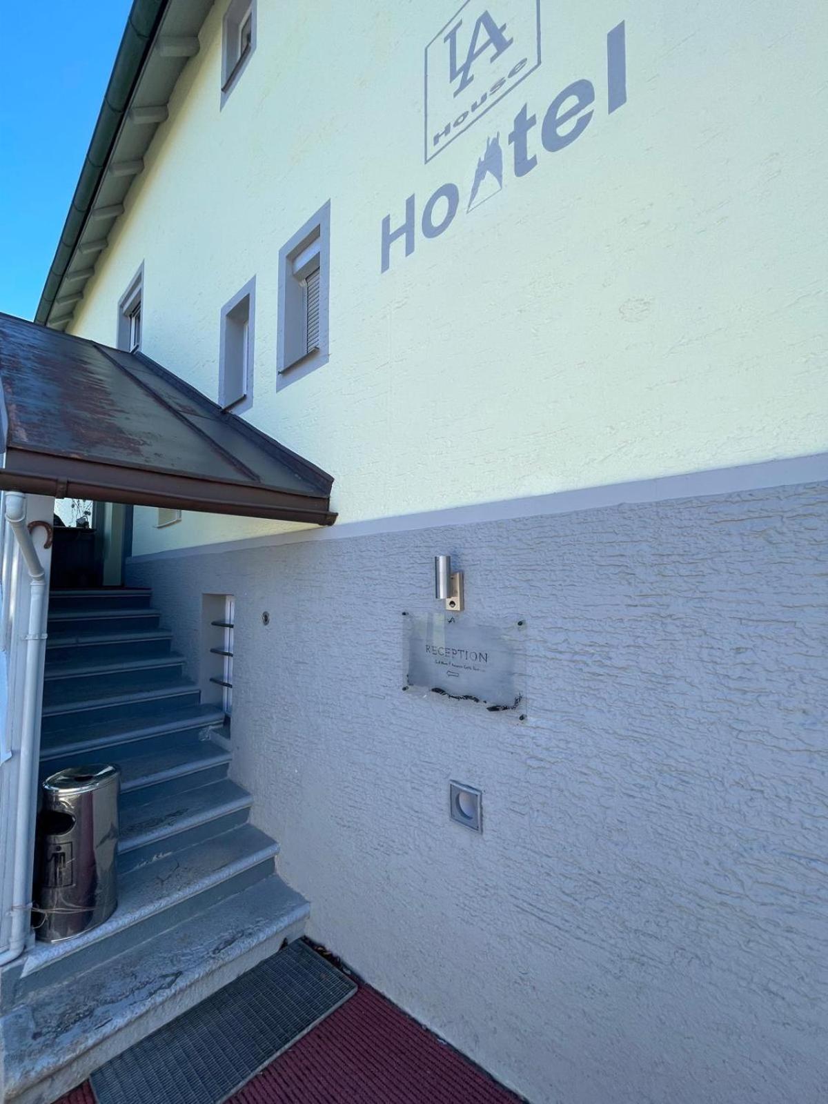 House La Neuschwanstein Blick - Budget City Hotel Fussen Exterior photo